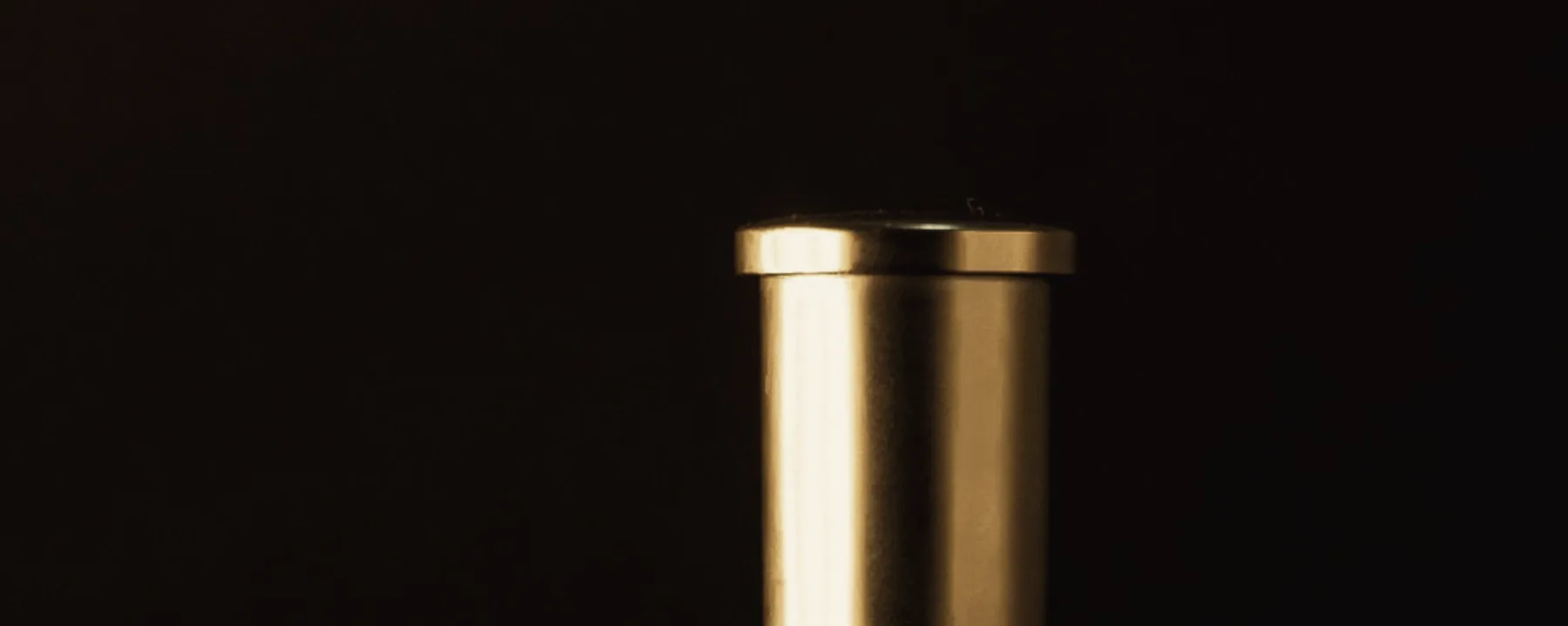 NUVÉRA Select Oud Signature — privremena fotografija